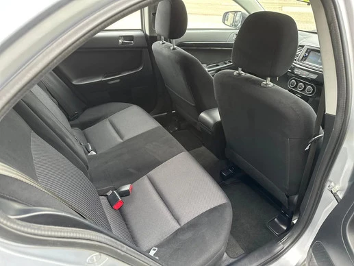 Mitsubishi Lancer - Afbeelding 27 van 28