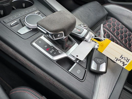 Audi RS4 - Afbeelding 9 van 30