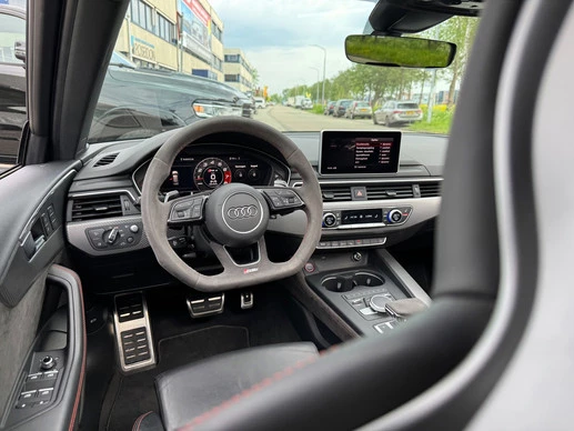 Audi RS4 - Afbeelding 14 van 30