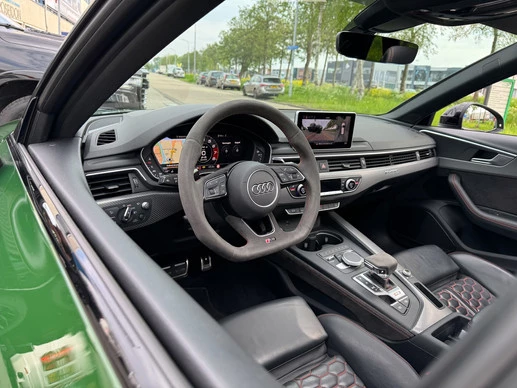 Audi RS4 - Afbeelding 26 van 30