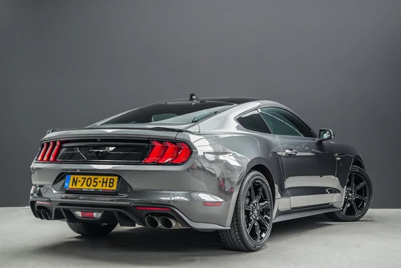 Ford Mustang - Afbeelding 2 van 30