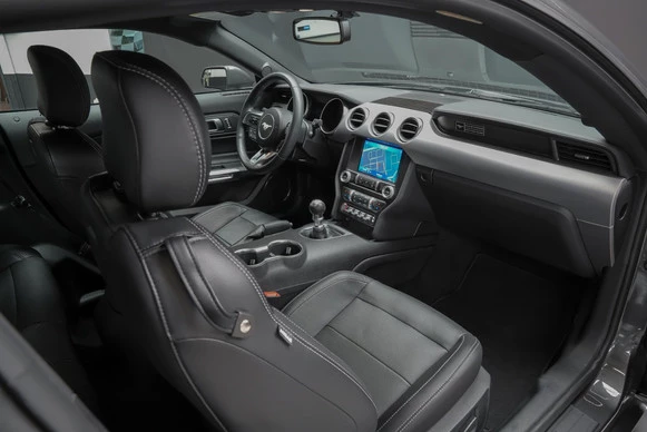 Ford Mustang - Afbeelding 3 van 30
