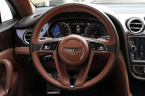 Bentley Bentayga - Afbeelding 3 van 30