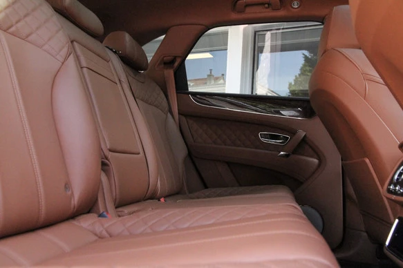 Bentley Bentayga - Afbeelding 17 van 30