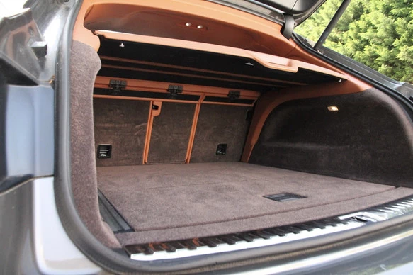 Bentley Bentayga - Afbeelding 27 van 30
