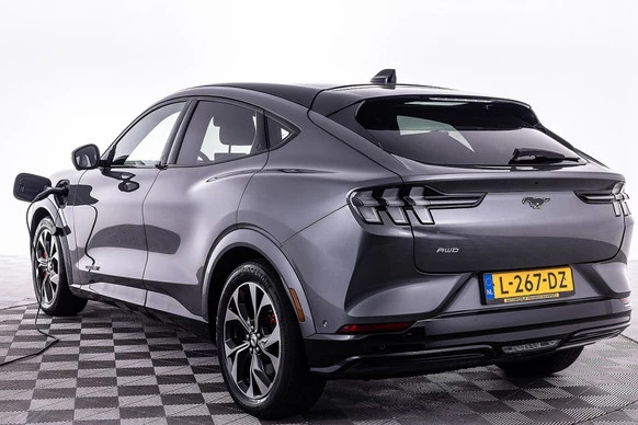 Ford Mustang Mach-E - Afbeelding 2 van 28