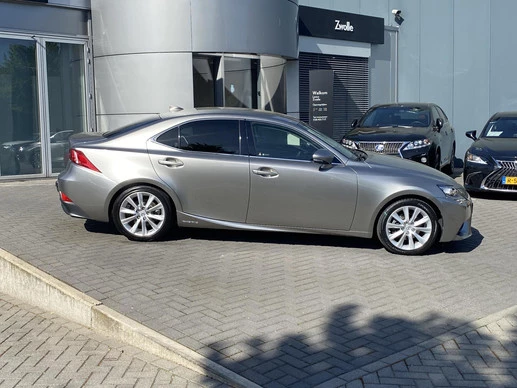Lexus IS - Afbeelding 2 van 30