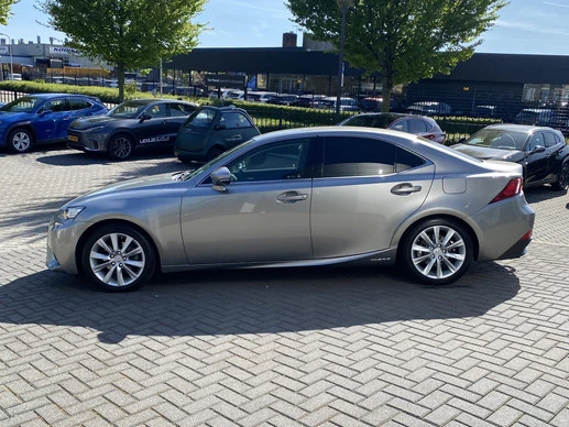 Lexus IS - Afbeelding 6 van 30