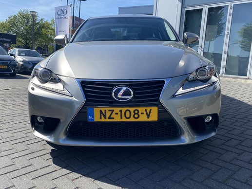 Lexus IS - Afbeelding 8 van 30