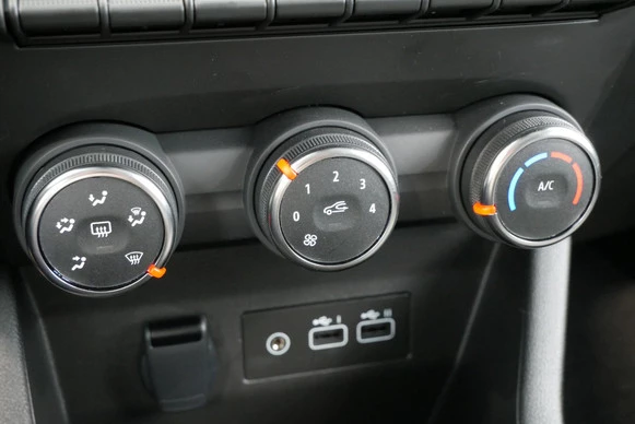 Renault Clio - Afbeelding 23 van 30