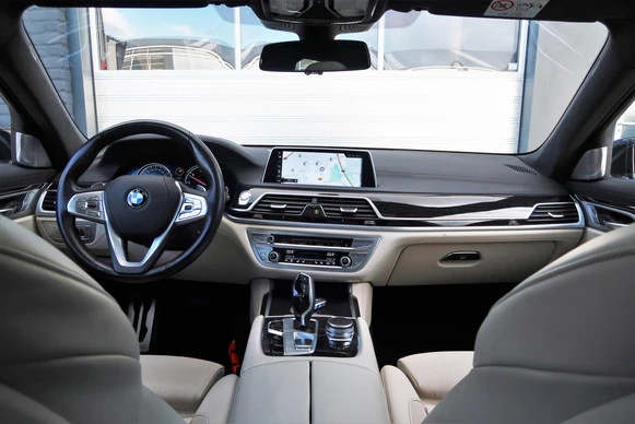 BMW 7 Serie - Afbeelding 2 van 30