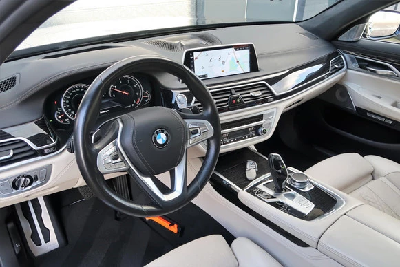 BMW 7 Serie - Afbeelding 8 van 30