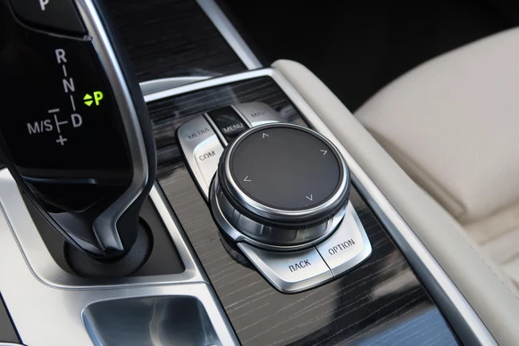 BMW 7 Serie - Afbeelding 11 van 30