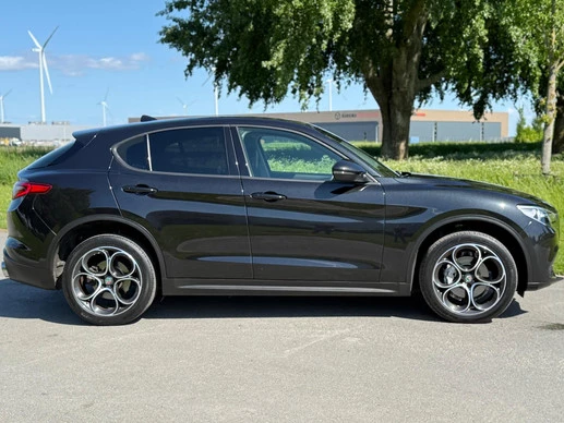 Alfa Romeo Stelvio - Afbeelding 21 van 30