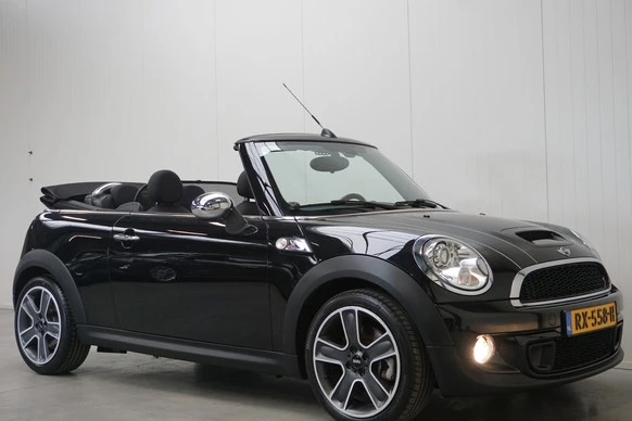 MINI Cooper S Cabrio - Afbeelding 18 van 30