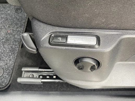 Volkswagen Tiguan - Afbeelding 24 van 30