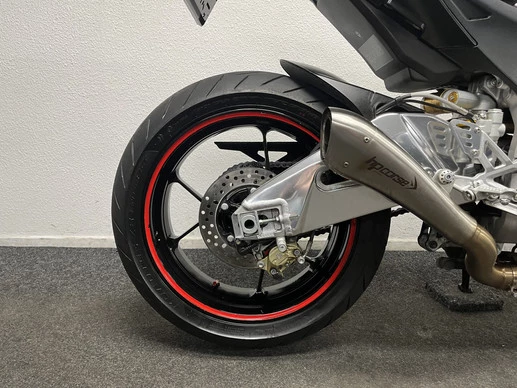 Aprilia Tuono V4 - Afbeelding 7 van 24
