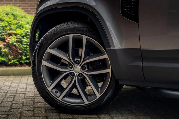 Land Rover Defender - Afbeelding 2 van 30
