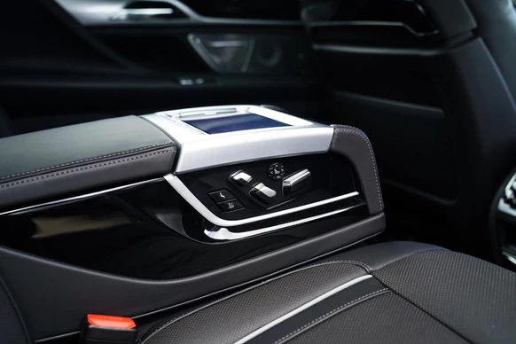 BMW 7 Serie - Afbeelding 5 van 30