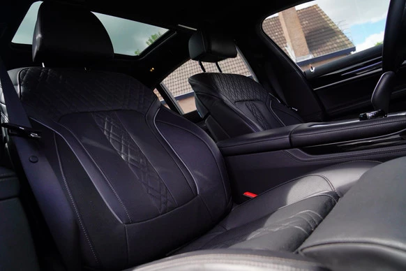 BMW 7 Serie - Afbeelding 7 van 30