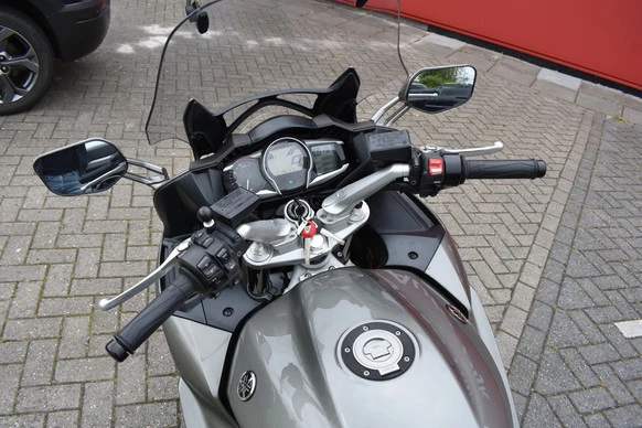 Yamaha FJR 1300 - Afbeelding 9 van 20