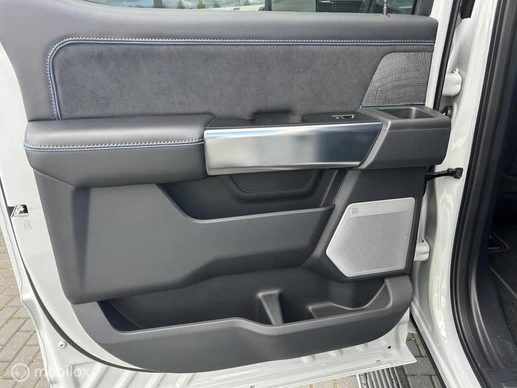 Ford F-350 - Afbeelding 28 van 30