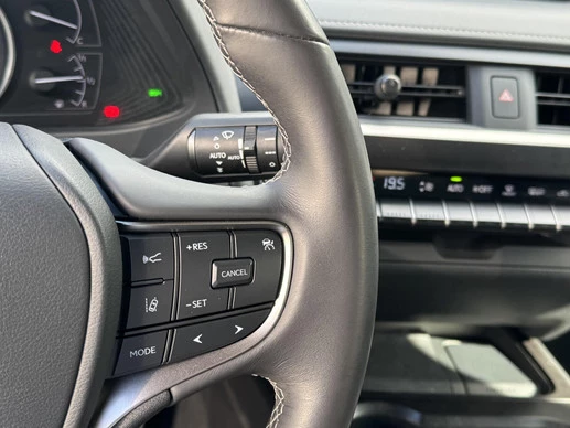 Lexus UX - Afbeelding 18 van 30