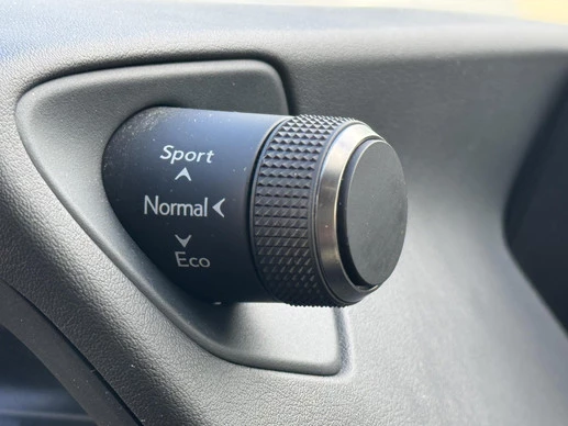 Lexus UX - Afbeelding 27 van 30
