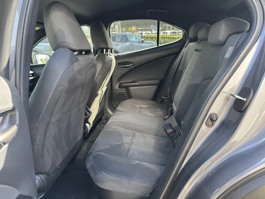 Lexus UX - Afbeelding 28 van 30