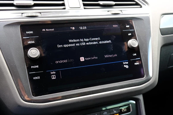Volkswagen Tiguan - Afbeelding 16 van 30