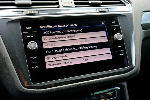 Volkswagen Tiguan - Afbeelding 17 van 30