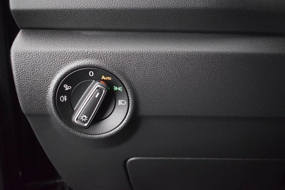 Volkswagen T-Roc - Afbeelding 14 van 30