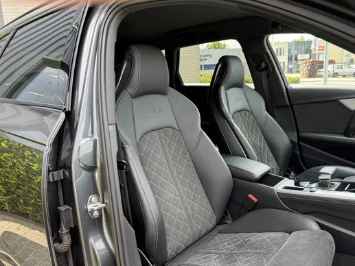 Audi RS4 - Afbeelding 12 van 25