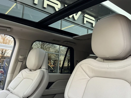 Lincoln Navigator - Afbeelding 14 van 30