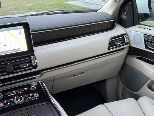 Lincoln Navigator - Afbeelding 21 van 30
