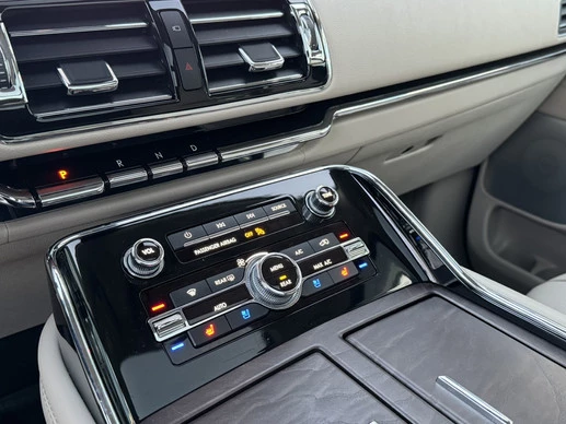 Lincoln Navigator - Afbeelding 26 van 30