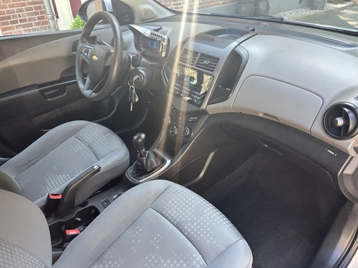 Chevrolet Aveo - Afbeelding 16 van 30