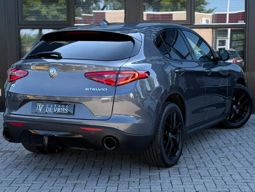 Alfa Romeo Stelvio - Afbeelding 8 van 30