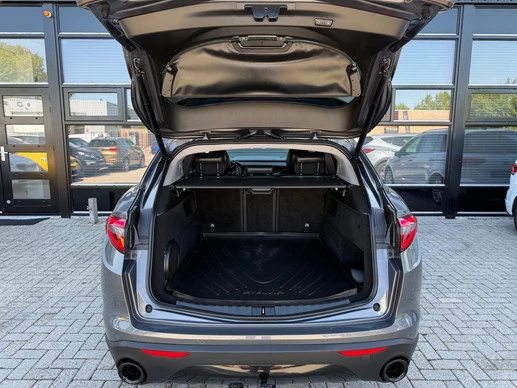 Alfa Romeo Stelvio - Afbeelding 18 van 30