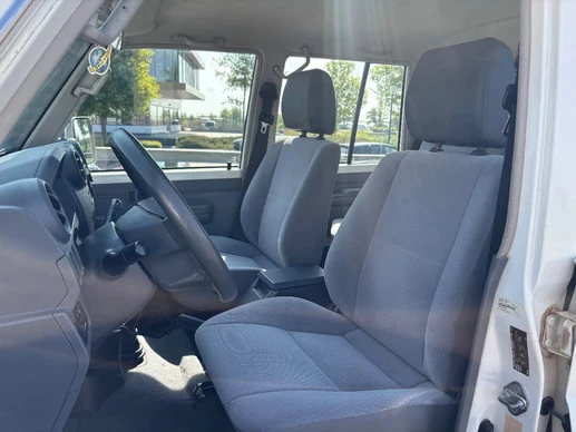 Toyota Land Cruiser - Afbeelding 12 van 17