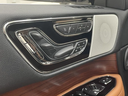Lincoln Navigator - Afbeelding 6 van 30