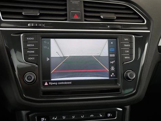 Volkswagen Tiguan - Afbeelding 18 van 30