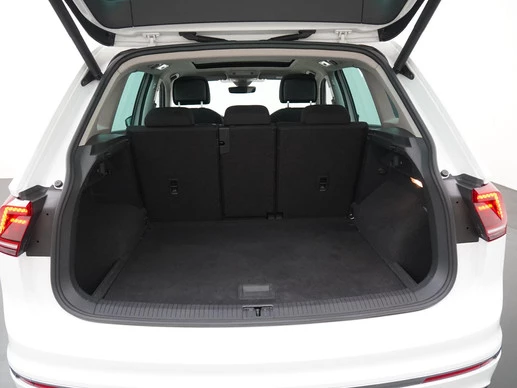 Volkswagen Tiguan - Afbeelding 27 van 30