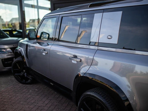Land Rover Defender - Afbeelding 18 van 30