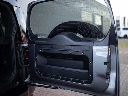 Land Rover Defender - Afbeelding 24 van 30