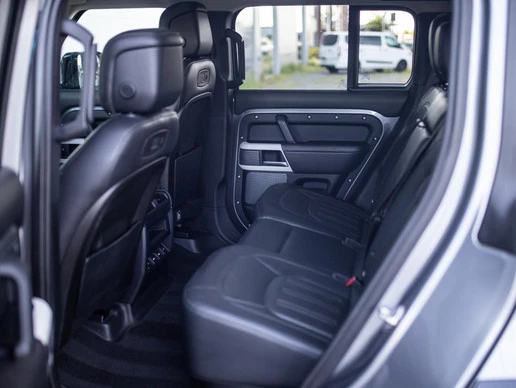 Land Rover Defender - Afbeelding 25 van 30