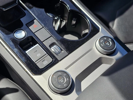 Volkswagen Touareg - Afbeelding 24 van 30