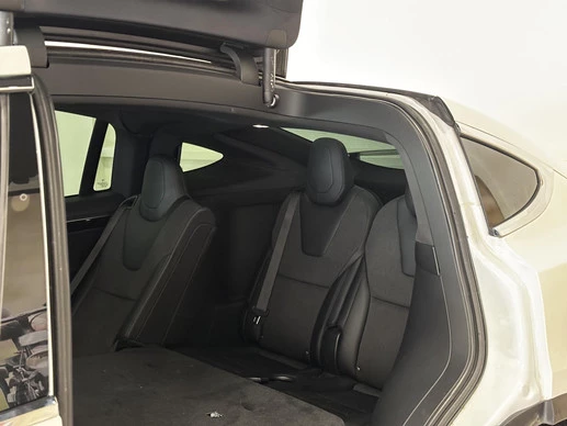 Tesla Model X - Afbeelding 16 van 30