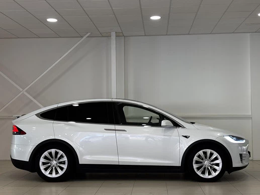 Tesla Model X - Afbeelding 17 van 30