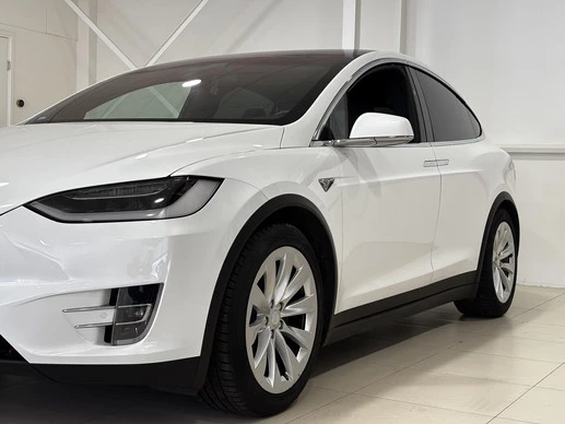 Tesla Model X - Afbeelding 21 van 30